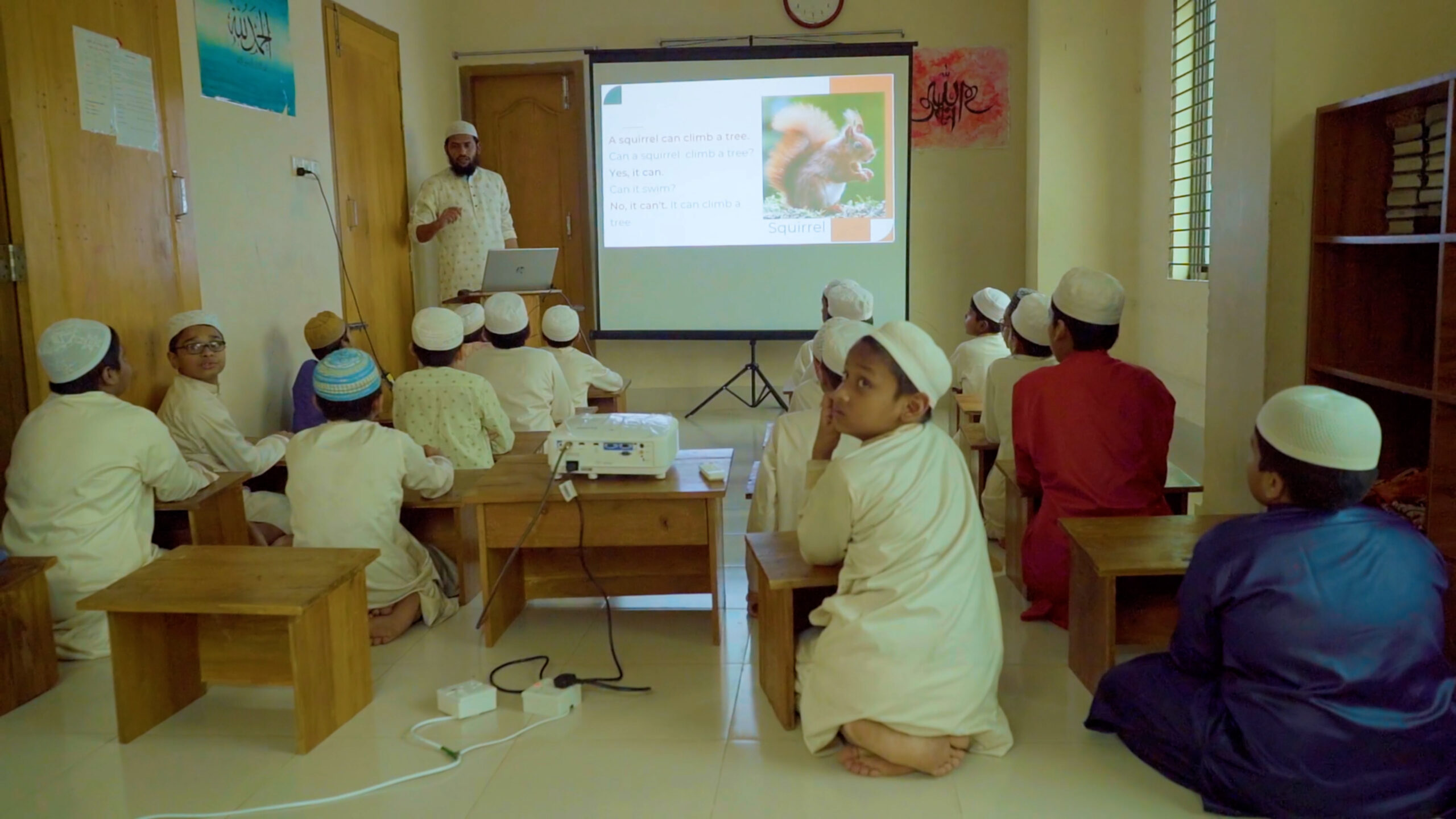 Students learning at Madrasatul Ulomi Wal Hikam