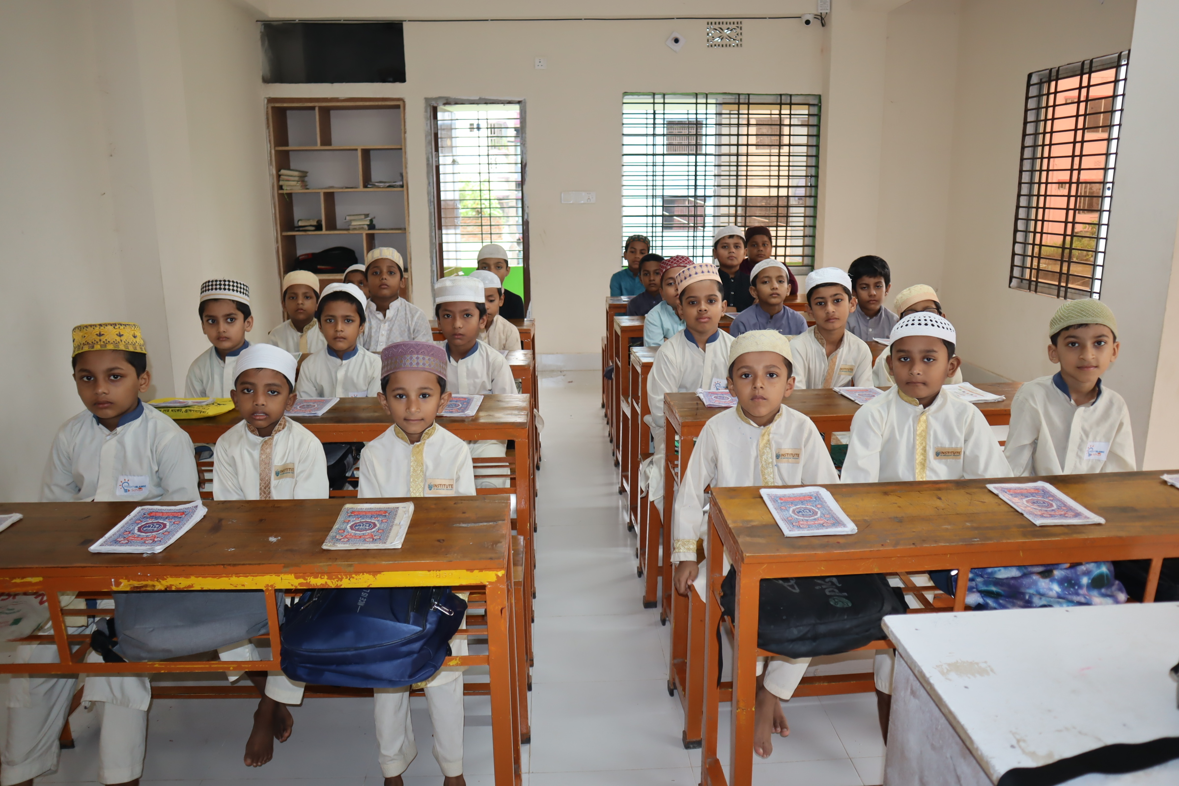 Students learning at Madrasatul Ulomi Wal Hikam